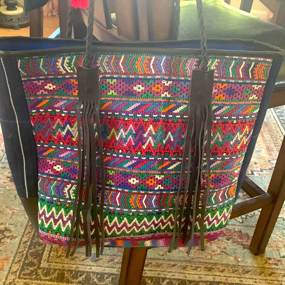 Guatemala tote bag. Excellent condition. Looks like new. Leather bottom/ straps.